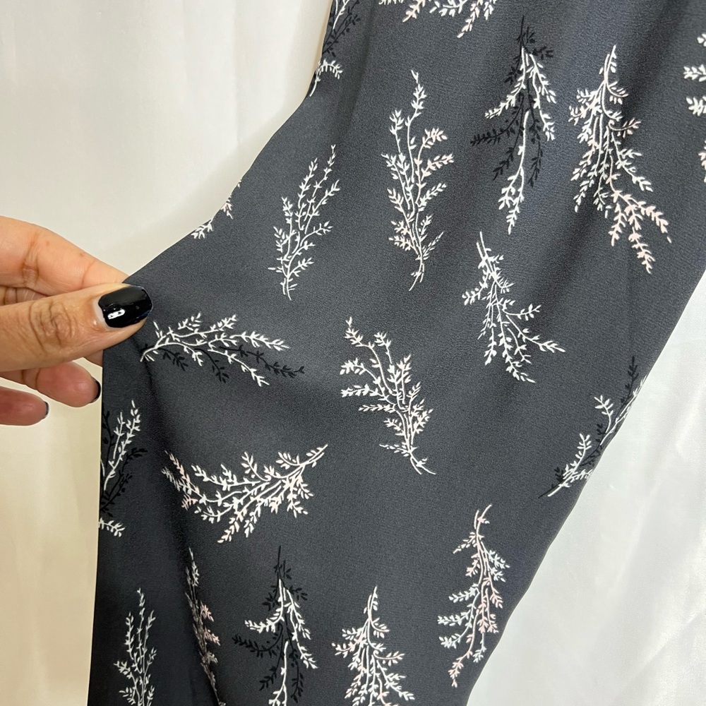 LOFT Floral Wrap Blouse Gray Pink Tie Waist Long Sleeve Size L NWT - Picture 6 of 10